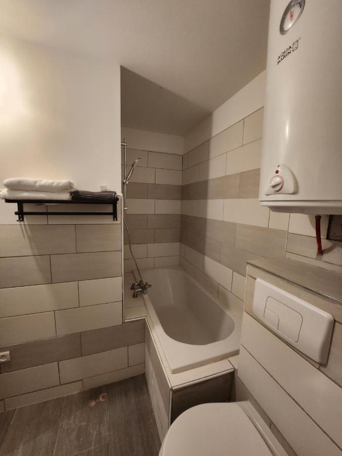Agreable Appartement, Lumineux Bar-le-Duc Luaran gambar